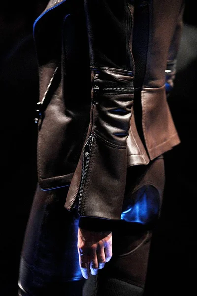 Look 14